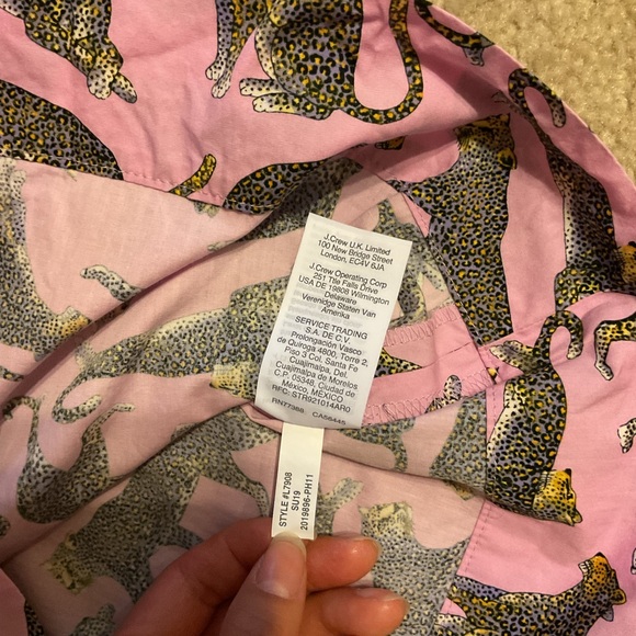 J. Crew Ratti Cheetah Print Safari Blouse Pink Open V Neck 100% Cotton Women’s L - Picture 13 of 14